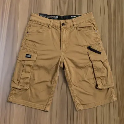 Stylish Kaizer Cotton Fabric 6 Pocket Short Pant