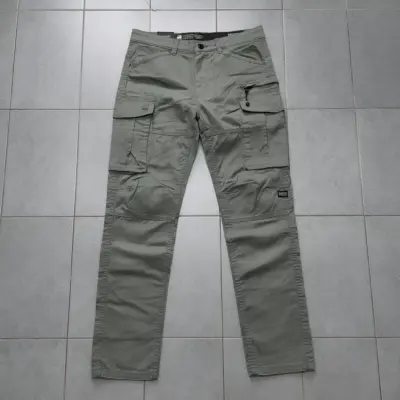 Stylish Kaizer Cotton Fabric 6 Pocket Cargo Pant